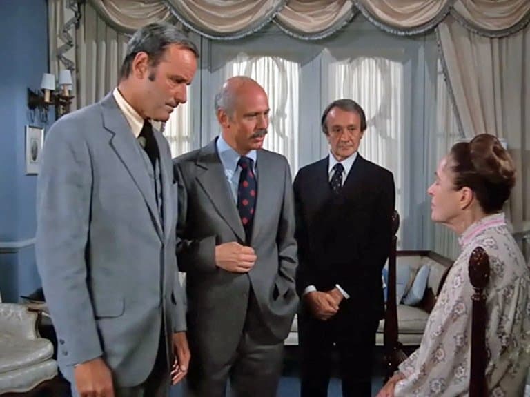 Still from The Pal-Mir Escort