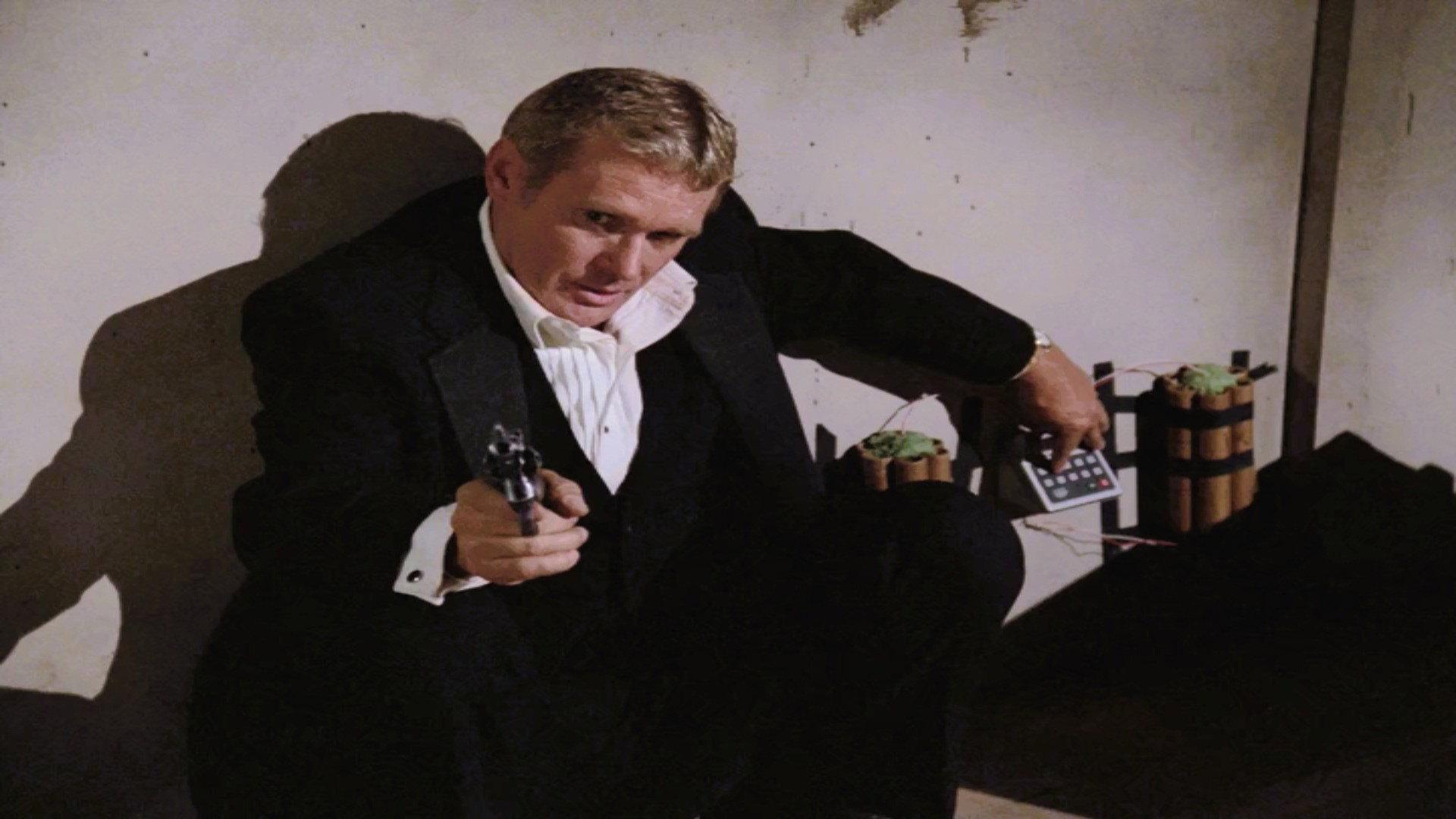 Still from The Siege (2)